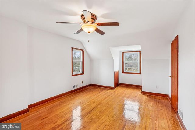 229 GRALAN RD, Baltimore, MD 21228