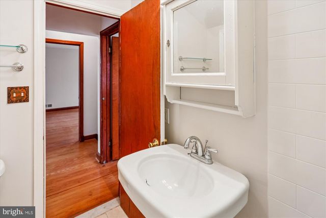 229 GRALAN RD, Baltimore, MD 21228