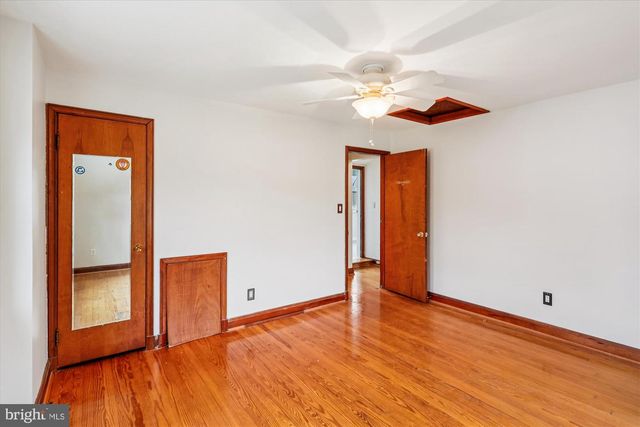 229 GRALAN RD, Baltimore, MD 21228