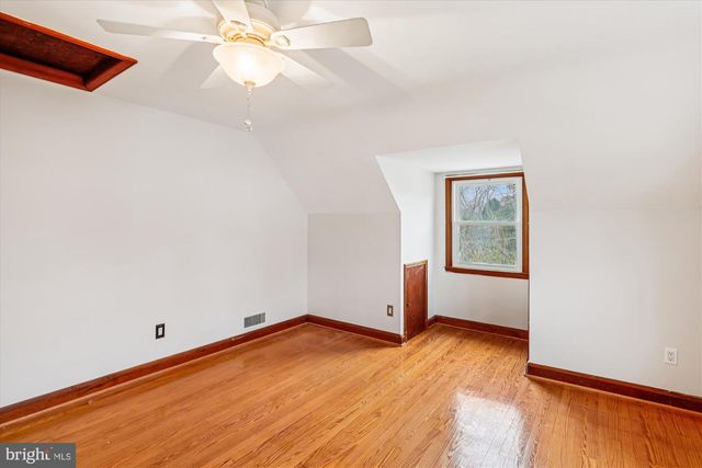 229 GRALAN RD, Baltimore, MD 21228