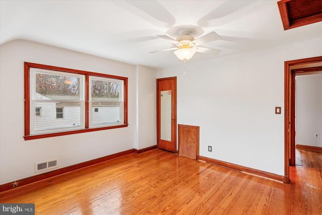 229 GRALAN RD, Baltimore, MD 21228