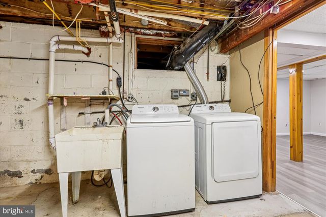 229 GRALAN RD, Baltimore, MD 21228