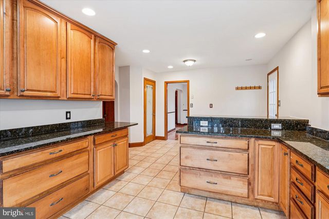 229 GRALAN RD, Baltimore, MD 21228