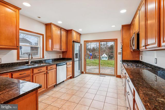 229 GRALAN RD, Baltimore, MD 21228