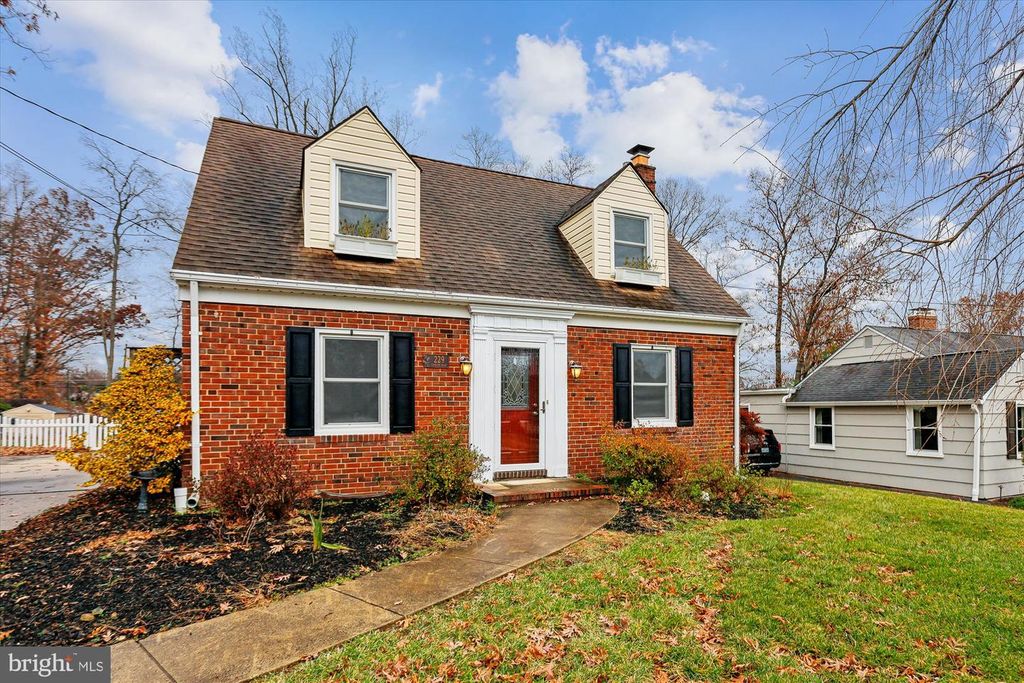 229 GRALAN RD, Baltimore, MD 21228