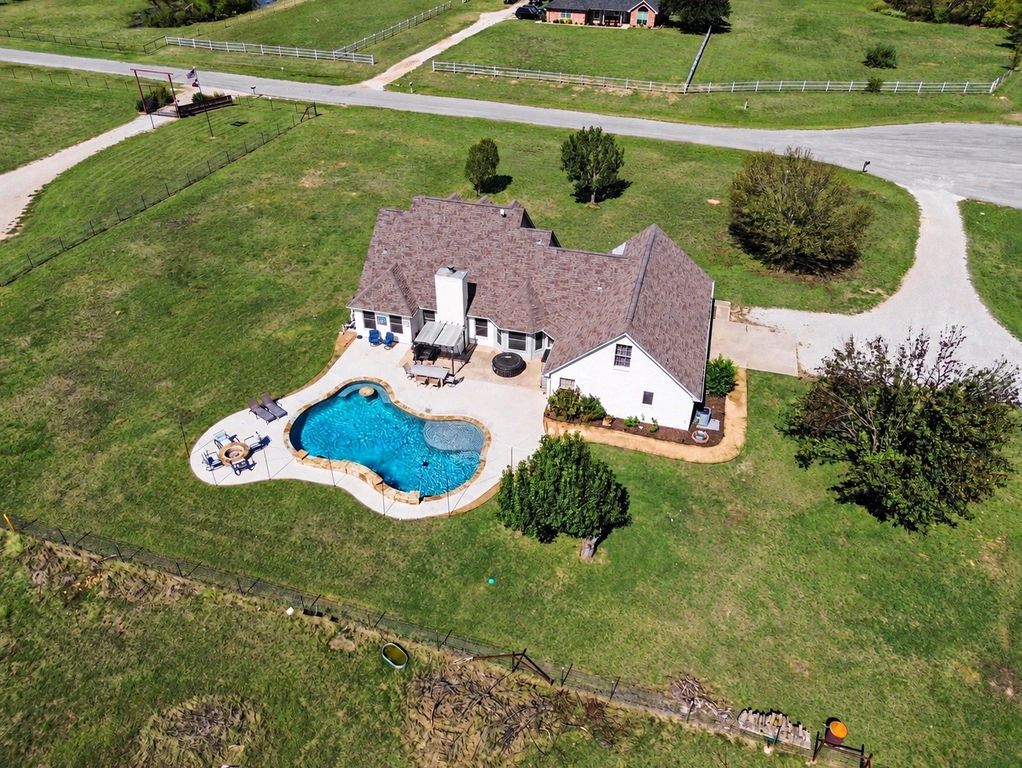 152 Angus Court, Paradise, TX 76073