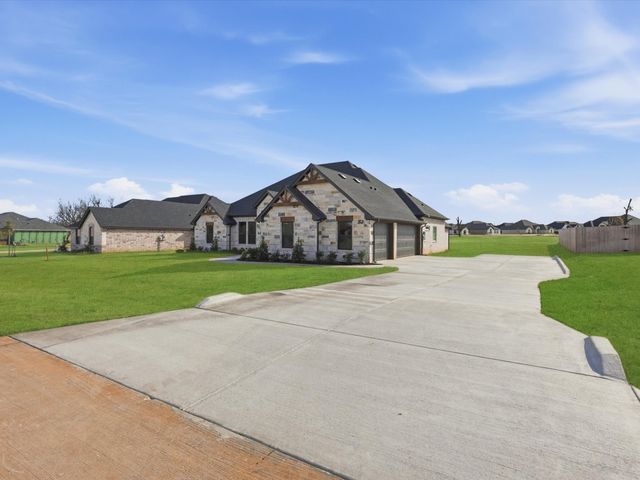 2168 Middlewood Circle, Granbury, TX 76049