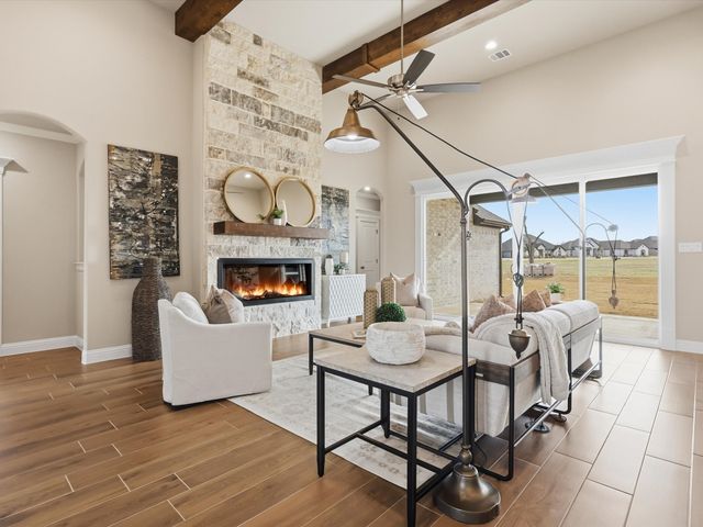 2168 Middlewood Circle, Granbury, TX 76049