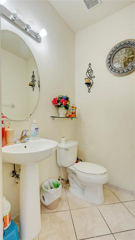 355 NE 31st Ave, Homestead, FL 33033