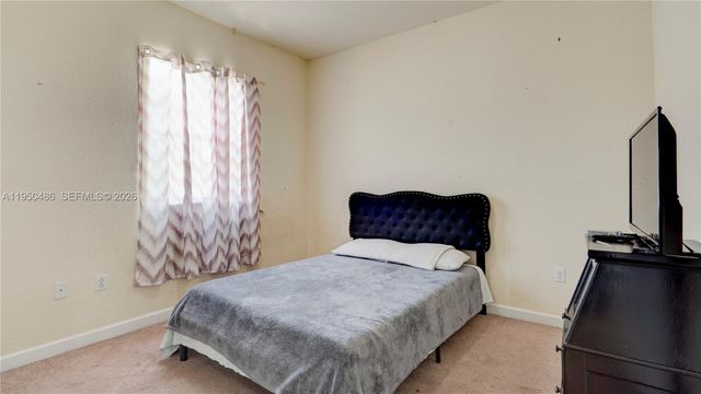 355 NE 31st Ave, Homestead, FL 33033