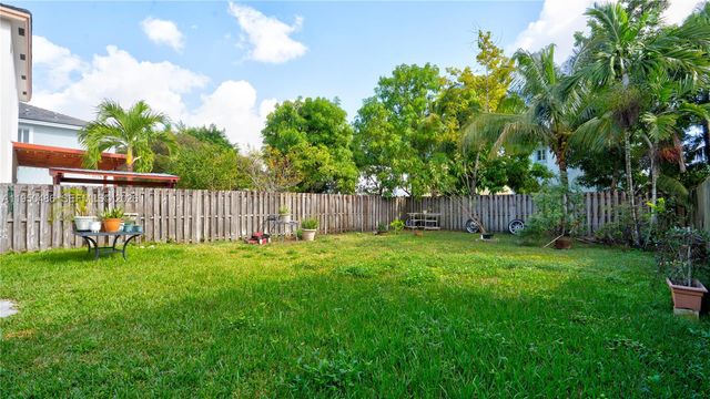 355 NE 31st Ave, Homestead, FL 33033