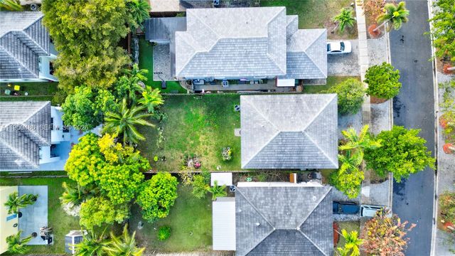 355 NE 31st Ave, Homestead, FL 33033