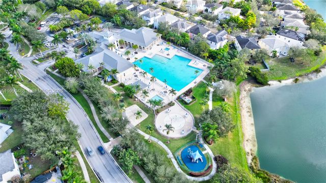 355 NE 31st Ave, Homestead, FL 33033