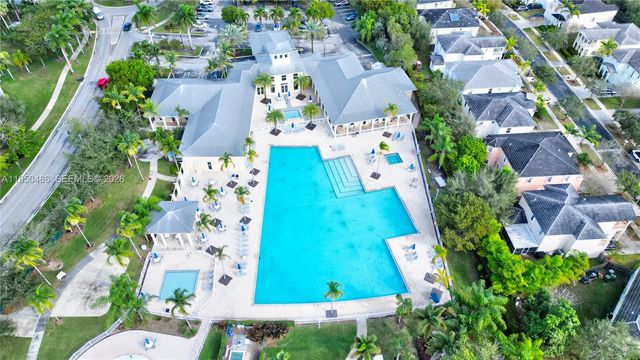 355 NE 31st Ave, Homestead, FL 33033