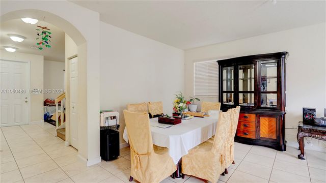 355 NE 31st Ave, Homestead, FL 33033