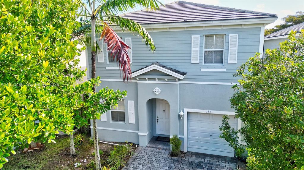 355 NE 31st Ave, Homestead, FL 33033