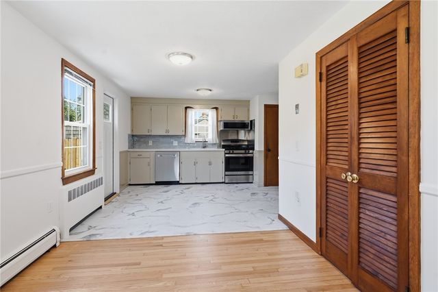 37 Planet Avenue, East Providence, RI 02915