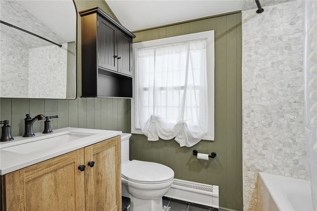 37 Planet Avenue, East Providence, RI 02915
