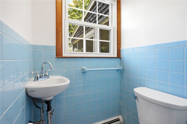 37 Planet Avenue, East Providence, RI 02915