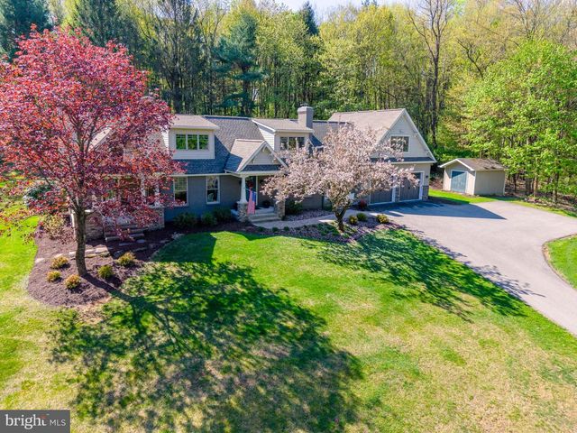 5826 GLEN RD, Coopersburg, PA 18036