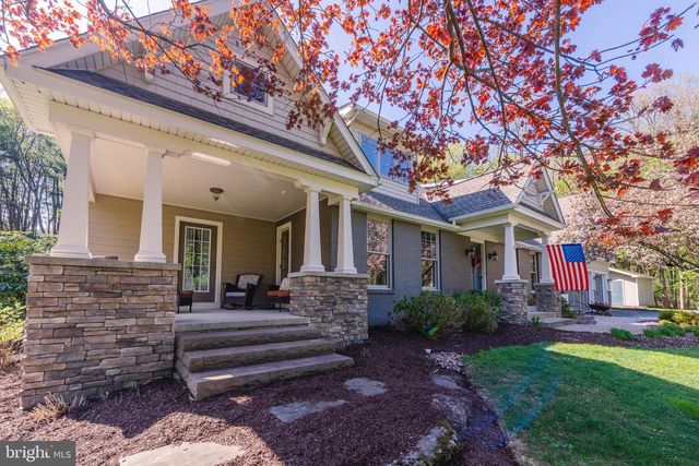 5826 GLEN RD, Coopersburg, PA 18036