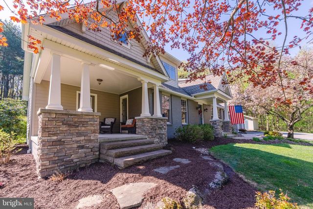 5826 GLEN RD, Coopersburg, PA 18036