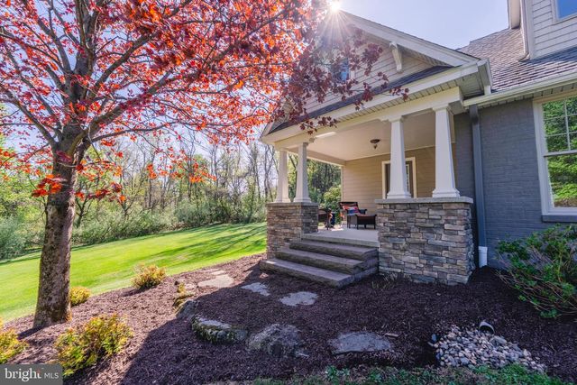 5826 GLEN RD, Coopersburg, PA 18036