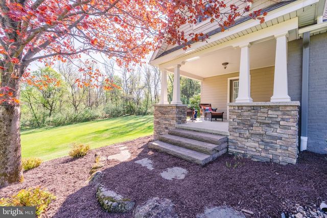 5826 GLEN RD, Coopersburg, PA 18036