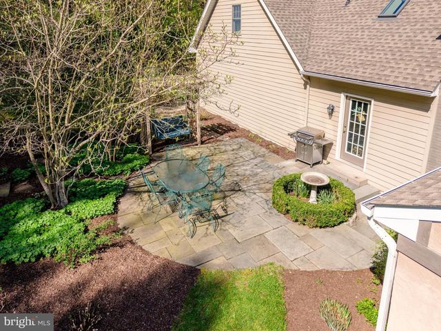 5826 GLEN RD, Coopersburg, PA 18036