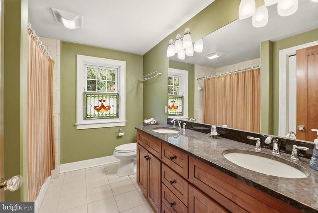 5826 GLEN RD, Coopersburg, PA 18036