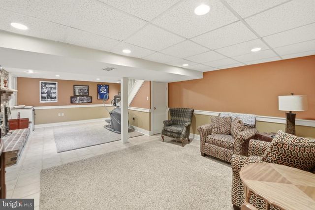 5826 GLEN RD, Coopersburg, PA 18036