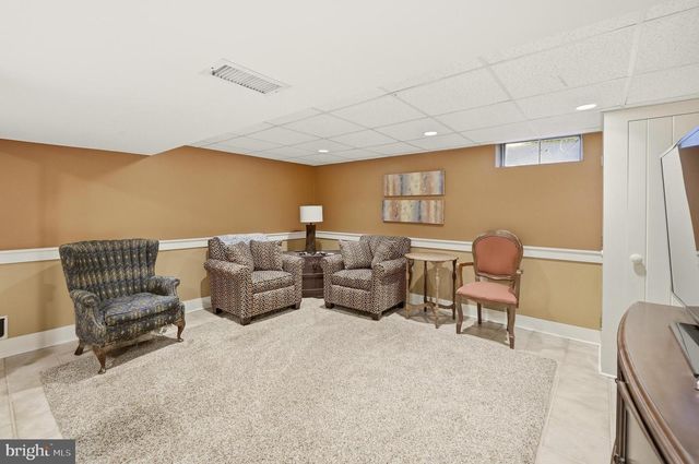 5826 GLEN RD, Coopersburg, PA 18036