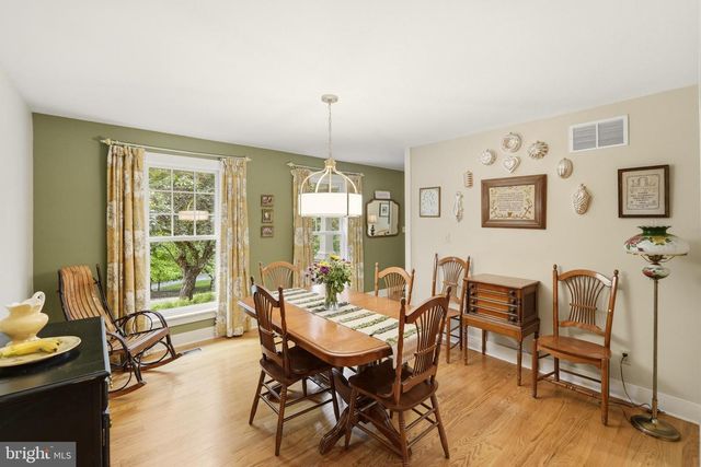 5826 GLEN RD, Coopersburg, PA 18036