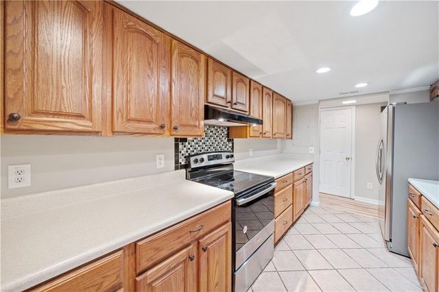 3 Fairway NW Drive, Kennesaw, GA 30144