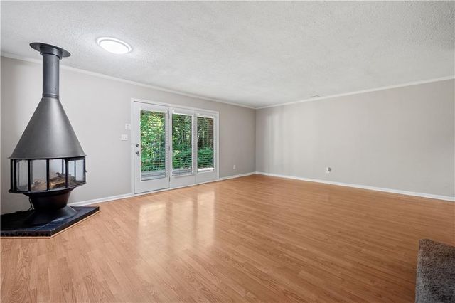 3 Fairway NW Drive, Kennesaw, GA 30144