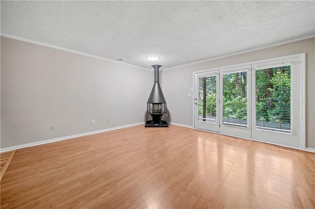 3 Fairway NW Drive, Kennesaw, GA 30144