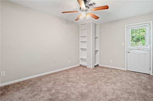 3 Fairway NW Drive, Kennesaw, GA 30144