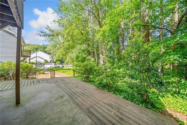 3 Fairway NW Drive, Kennesaw, GA 30144