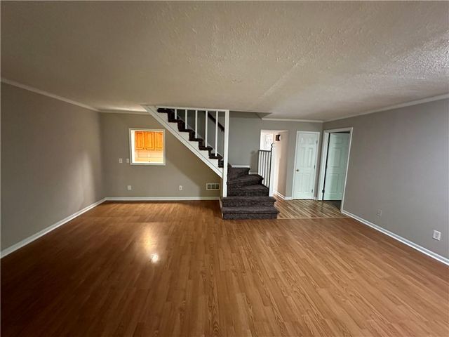 3 Fairway NW Drive, Kennesaw, GA 30144