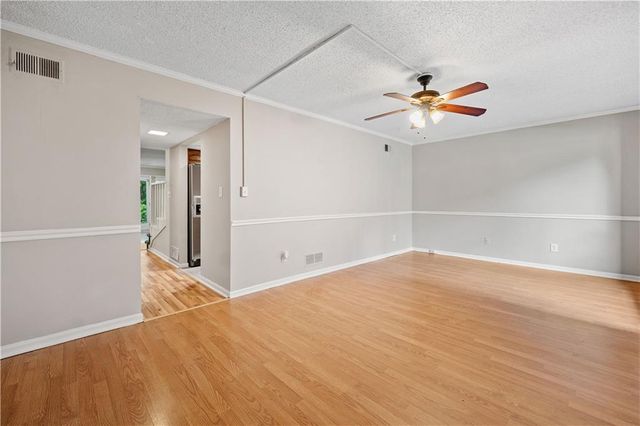 3 Fairway NW Drive, Kennesaw, GA 30144