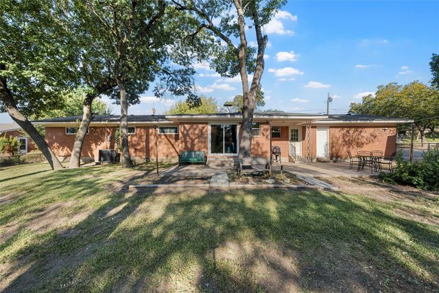 8922 Whippoorwill Drive, Woodway, TX 76712
