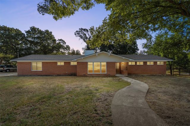 8922 Whippoorwill Drive, Woodway, TX 76712