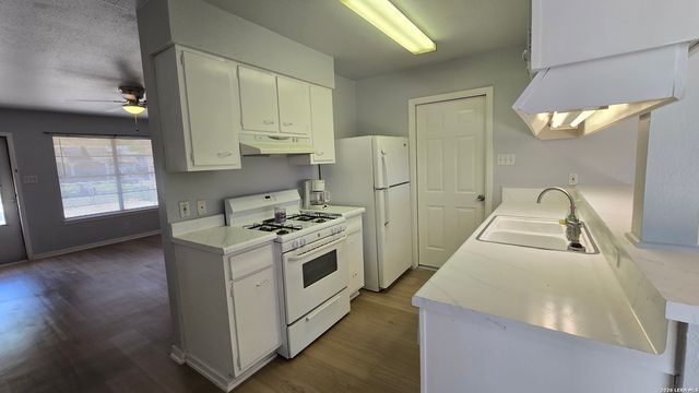 443 Yukon, San Antonio, TX 78221