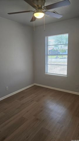 443 Yukon, San Antonio, TX 78221