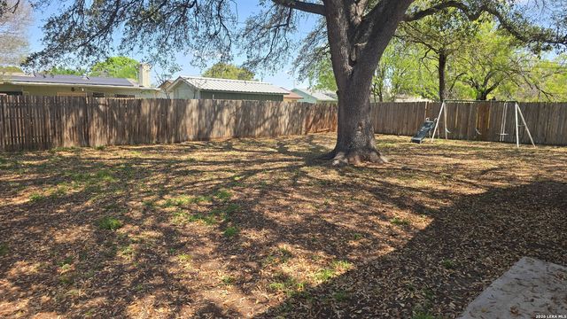 443 Yukon, San Antonio, TX 78221