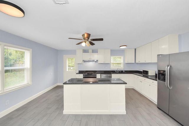 6214 Diamond Court, Texas City, TX 77591