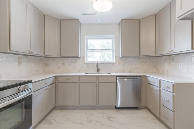 601 Country Club Circle, Oklahoma City, OK 73110