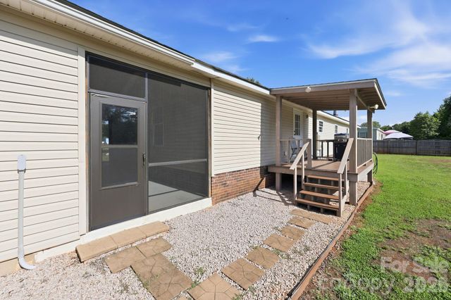 165 Grand Oaks Drive, Rockwell, NC 28138