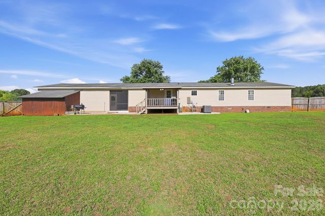 165 Grand Oaks Drive, Rockwell, NC 28138