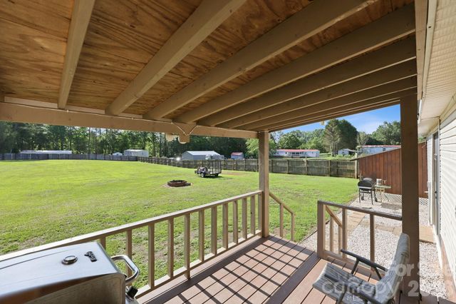 165 Grand Oaks Drive, Rockwell, NC 28138